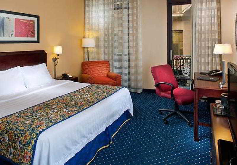 Courtyard By Marriott New Orleans Downtown Near The French Quarter Hotell Rum bild